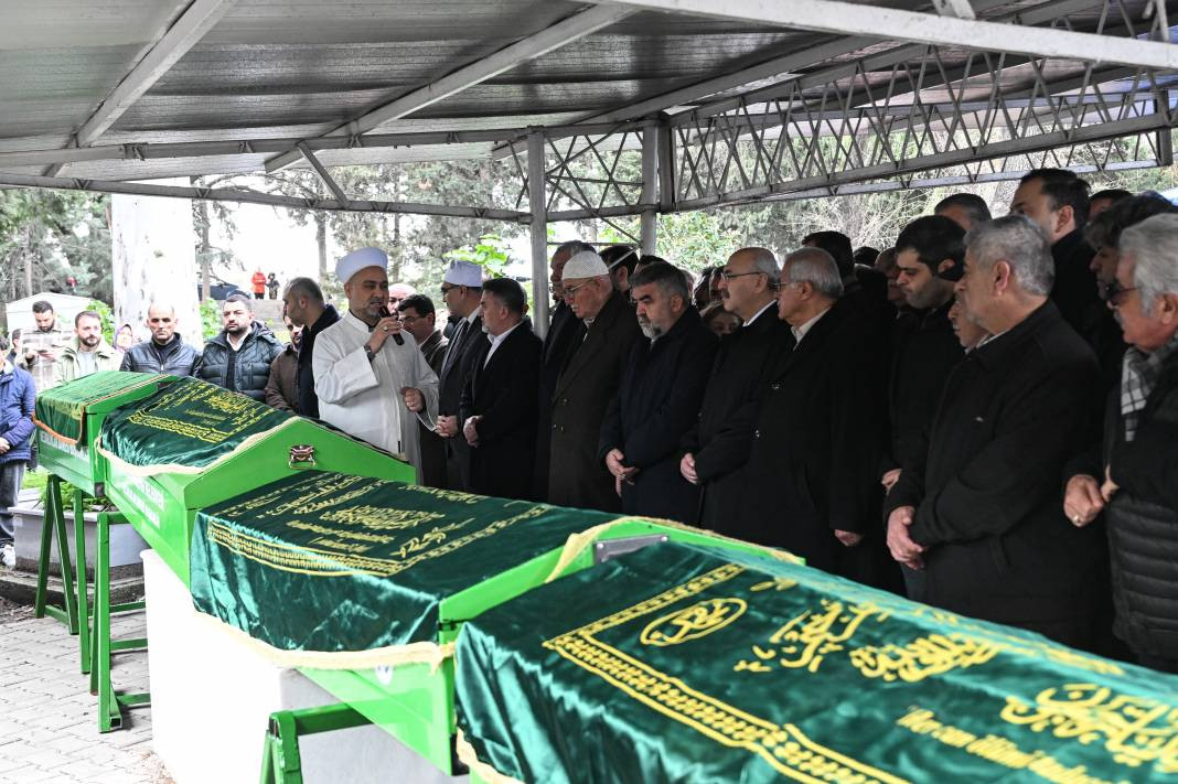 Kartalkaya Kayak Merkezi'ndeki yangın faciasında hayatını kaybeden Mert Doğan ile eşi ve iki çocuğuna son veda - Resim: 24